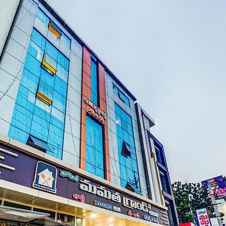 Spot On Swarna Mayuri Guntūr Exterior foto